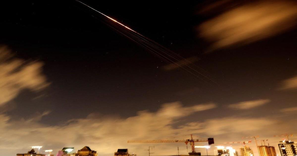 Trump, İran Enerji Tesislerine Saldırı İçin Verdiği Süreyi Uzattı