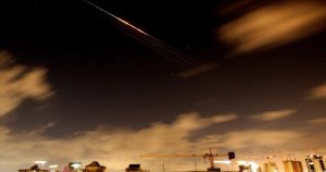 Trump, İran Enerji Tesislerine Saldırı İçin Verdiği Süreyi Uzattı