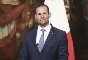 Abela Avrupa vergisini veto etti, Costa yeni gelir kaynağı istiyor