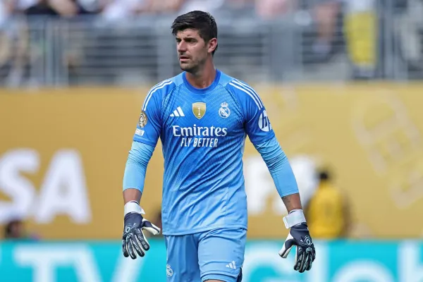Real Madrid, Courtois'yı altı hafta boyunca kaybedecek