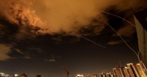 Trump 'Tahran Anlaşma İstiyor' Derken İsrail İran'ı Vurdu