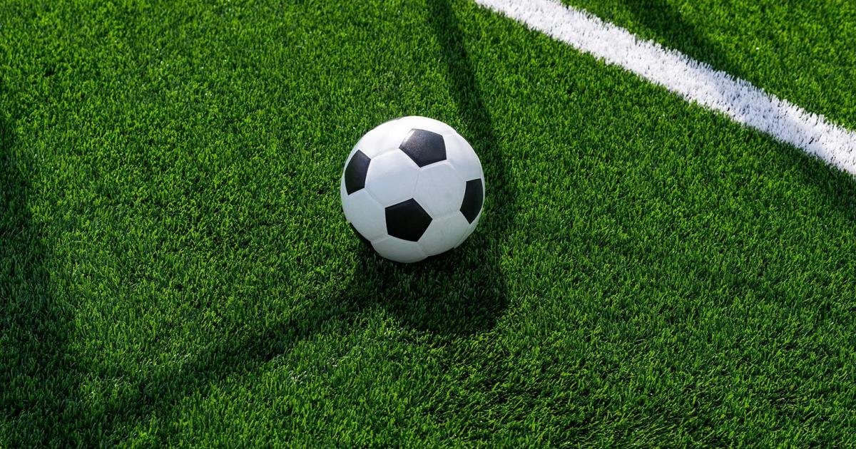 Naxxar-Żabbar U17 Maçında Kavga: Genç Futbolcu Hastaneye Kaldırıldı