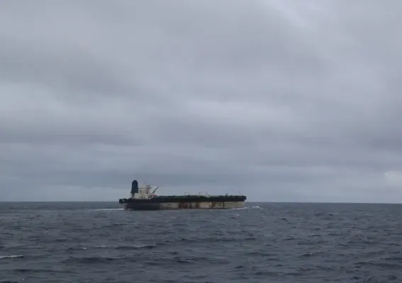 İtalya, Akdeniz'de Sürüklenen Rus Tankerinin İzlenmesinde Malta'ya İş Birliği Güvencesi Verdi