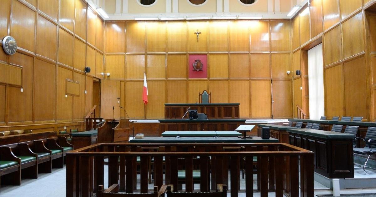 Oğlu tarafından saldırıya uğrayan kadın ağır yaralandı