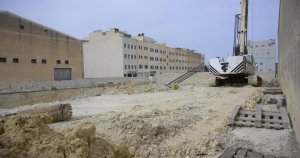 Dirjanu taksi filosu, servis garajı inşaat süresini kaçırdı