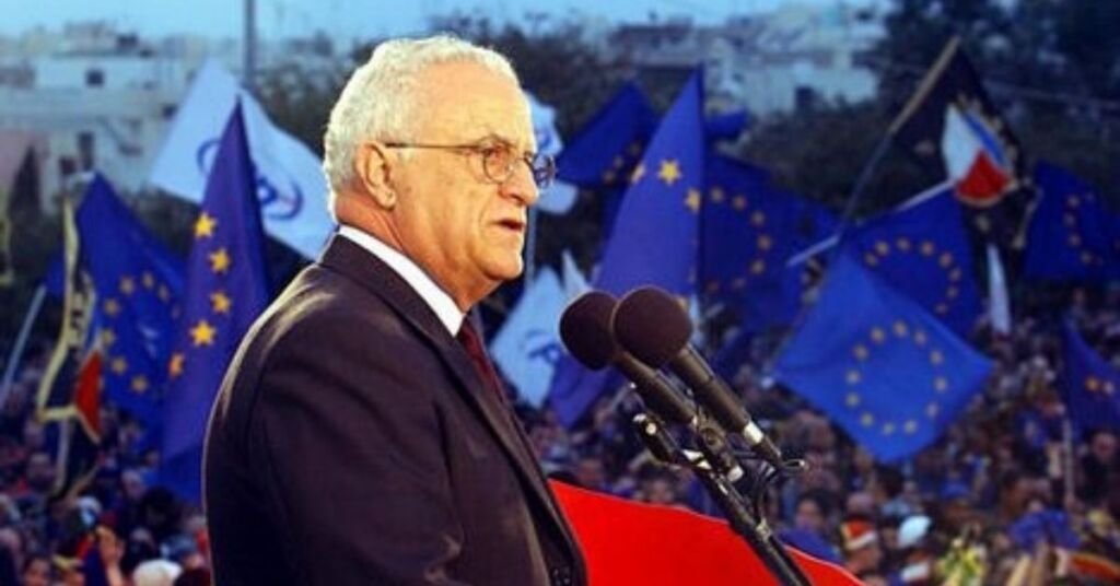 Eski Başbakan Eddie Fenech Adami Hastaneye Kaldırıldı