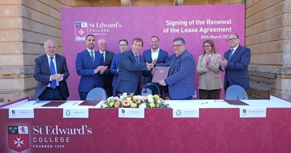 St Edward's College'ın Kira Sözleşmesi 65 Yıl Uzatıldı