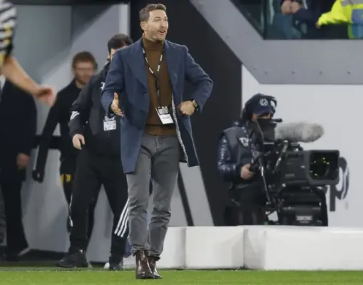 Stephan Lichtsteiner, FC Basel'in Yeni Teknik Direktörü Oldu