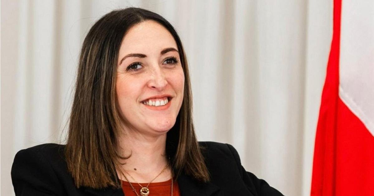 Aile İçi Şiddetle Mücadele Komiseri İşçi Partisi'nden Aday Olmayı Değerlendiriyor