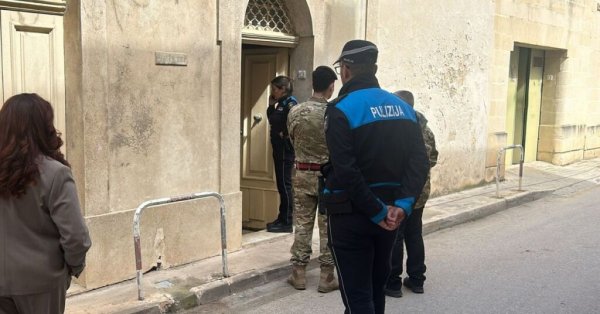 Mqabba'da İkinci Dünya Savaşı'ndan Kalma El Bombası Bulundu