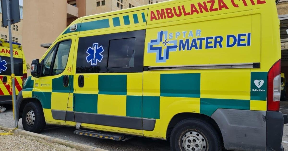 Birżebbuġa'da Trafik Kazası: Araçtaki Yolcu Hastaneye Kaldırıldı