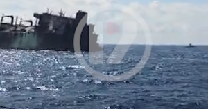 Hasarlı Rus Tankeri Libya'ya Çekiliyor