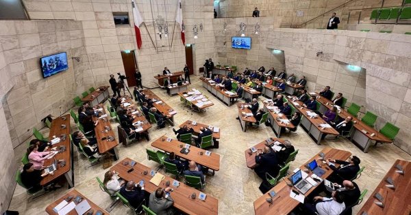 Hükümet, Baş Denetçi Makamını Koruma Altına Almak İçin Anayasa Değişikliği Önerdi