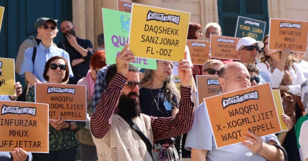 STK'lar Kapsamlı İmar Reformu İçin Castille Önünde Protesto Düzenledi