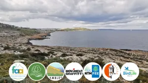 Pembroke Sakinleri Spor Kompleksine Karşı İmza Kampanyası Başlattı