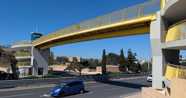 Malta'daki Yaya Köprüsü Asansörlerinin Kaçı Gerçekten Çalışıyor?