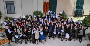 BOV Rekor Kırarak 139 Çalışanını Mezun Etti: 610 Kurs ve 100.000 Saati Aşan Eğitim