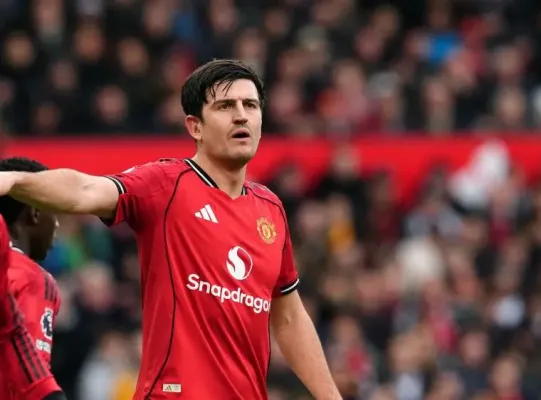 Maguire, Manchester United ile 2027'ye Kadar Yeni Sözleşme İmzaladı