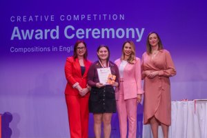 Malta'da Yaklaşık 70 Öğrenci Şiddetsiz Gelecek Temalı Yaratıcı Çalışmalarıyla Ödüllendirildi