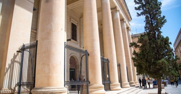 Güvenlik Kamerası, Babanın White Rocks Saldırısından Önce Çocukların Yemeğine İlaç Kattığını Görüntüledi