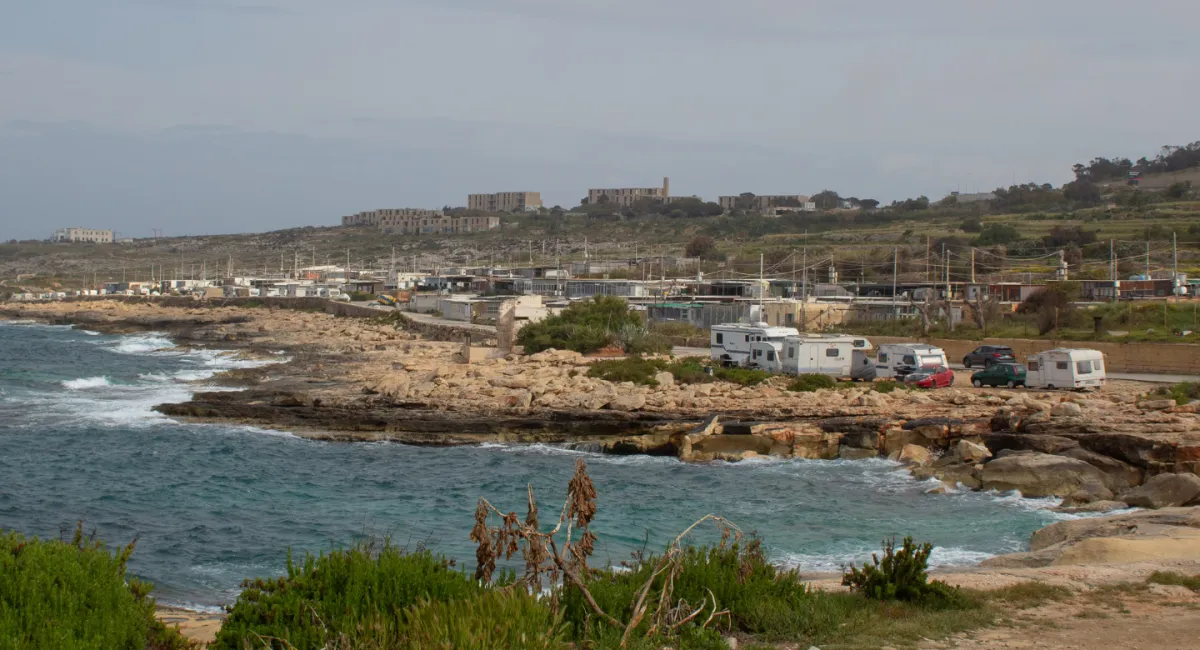 Hükümet, Planlanan Milli Park Yakınındaki Yasadışı Karavan Köyü Hakkında Konuşmayı Reddetti