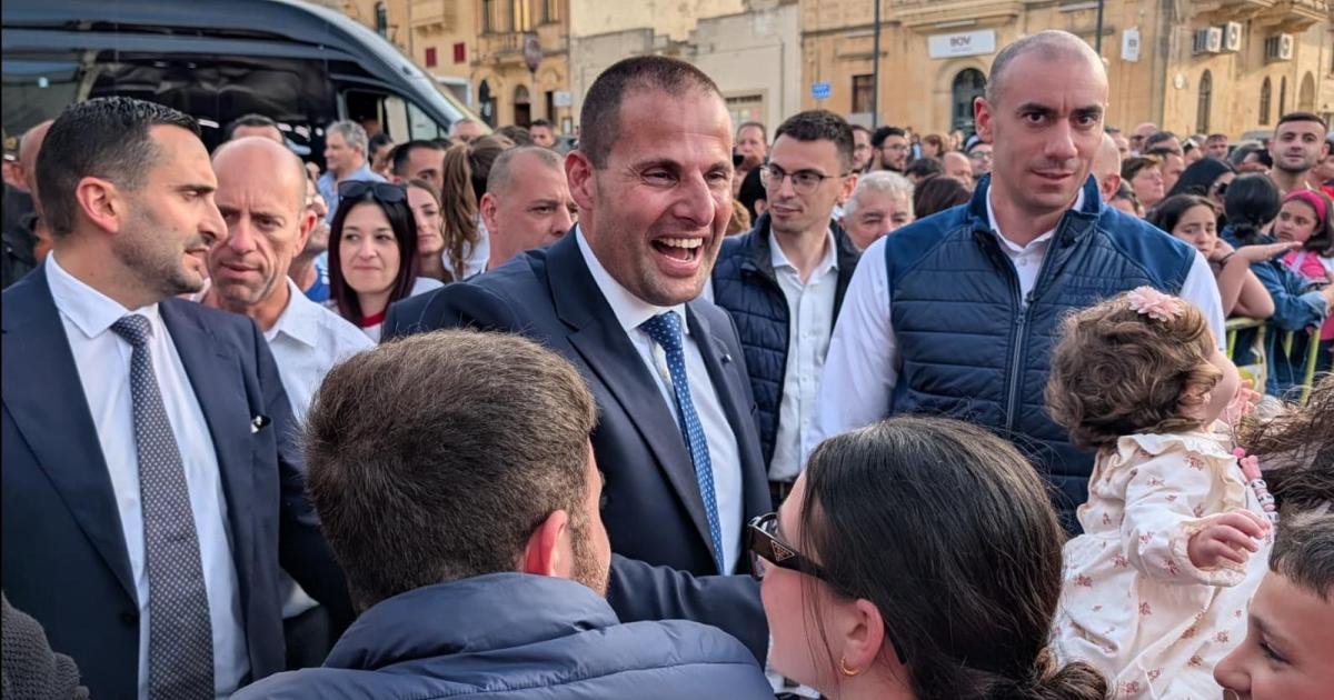 Abela, Malta ile Gozo Arasına Yeni Elektrik Bağlantı Hattı Sözü Verdi