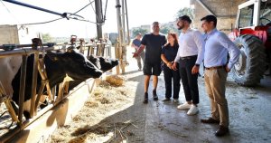 PN Lideri Alex Borg, 1 Mayıs Etkinlikleri Kapsamında Gozo'da Bir Çiftliği Ziyaret Etti