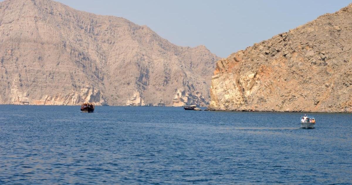 İran Dışişleri Bakanı: Hürmüz Boğazı Ateşkes Süresince 'Tamamen Açık'