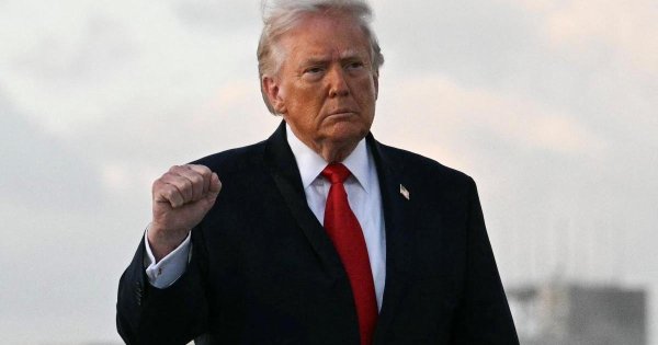 Trump, Hürmüz Boğazı'na Deniz Ablukası Emri Verdi