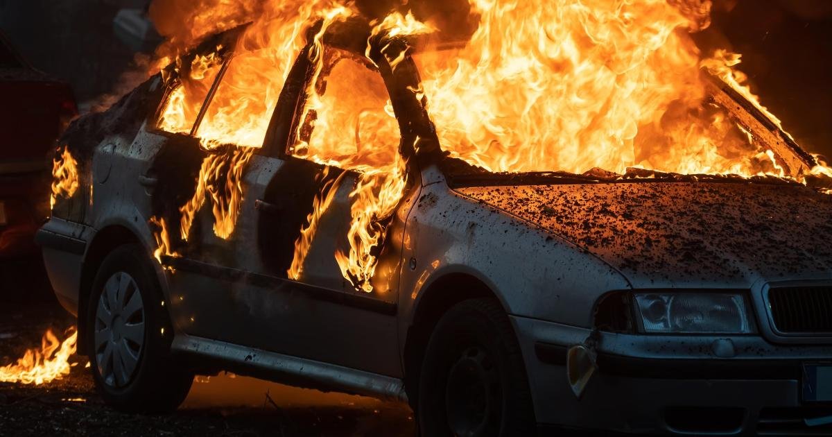 Komşusunun Evini Ateşe Veren Adama 30 Ay Hapis Cezası