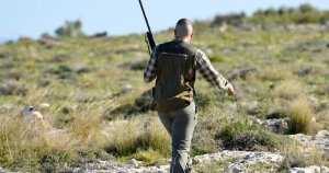 Ömür Boyu Av Yasağına Rağmen Koruma Altındaki Kuşları Vuran Avcıya 3 Yıl Hapis