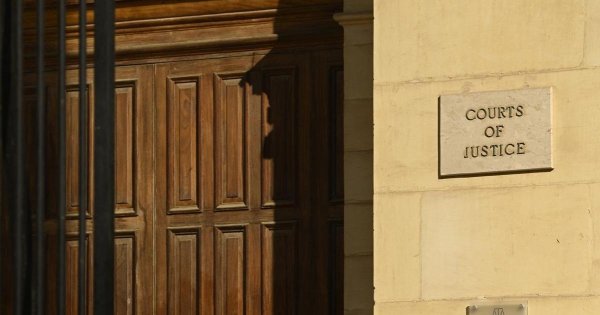 Paceville'de Bir Kişiyi Ağır Yaralayan ve Bıçak Taşıyan Adama İki Yıl Hapis