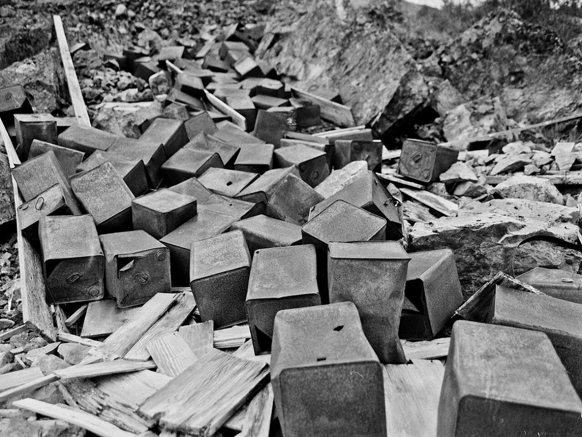 İngiliz askerleri bu tür benzin, yağ ve su bidonlarına sızıntı yapma eğiliminden dolayı 'flimsy' (çürük teneke) adını vermişti. Fotoğraf: Anthony De Lorenzo