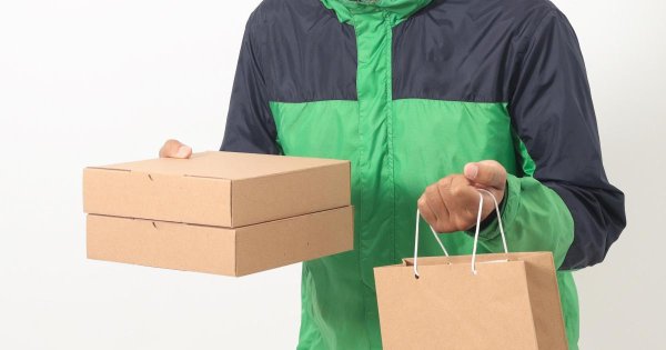 Tütün siparişi kuryesini gasp eden iki genç ve bir kişi tutuklandı