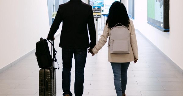 Malta Havalimanı 'En Yoğun Yaz' İçin Uyardı: Özel Araçla Gelmeyin, Sıvıları El Çantanızda Tutun