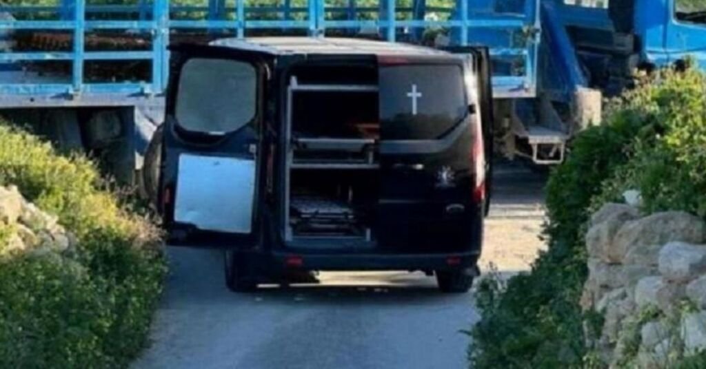 Siġġiewi'de Kamyon Direğe Çarptı: 57 Yaşındaki Sürücü Hayatını Kaybetti