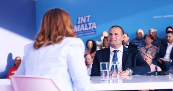 Başbakan Abela: Gozo İçin 100 Öneri ve Yeni Malta-Gozo Denizaltı Kablosu Projesi