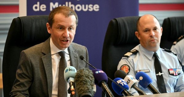 Oğlunu Aylarca Minibüste Hapseden Fransız Babaya 30 Yıl Hapis İstemi