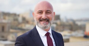 Roderick Galdes, İşçi Partisi Adaylığını Engelleyince Şikayette Bulundu