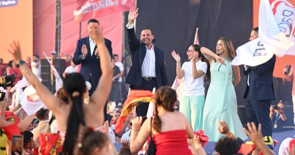 Robert Abela Labour'a oy vermeyenlere seslendi: 'Hepinize hizmet etmek istiyorum'