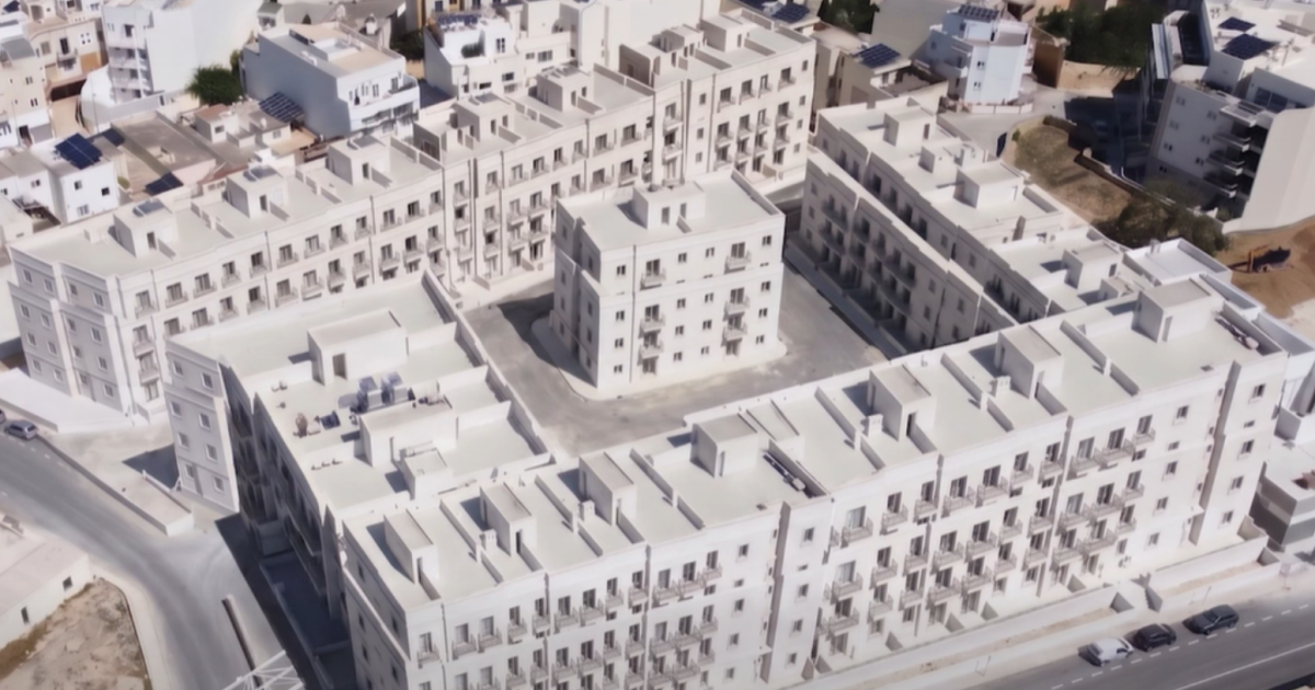 Naxxar Belediye Meclisi 'Uygun Fiyatlı Konut' İçin Arazi İmar Değişikliğine İtiraz Etti