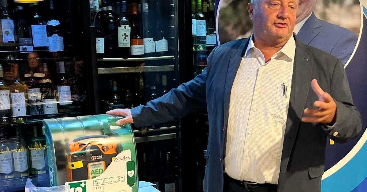 Bildirilerin Yerine Halk için Defibrilatör Aldı