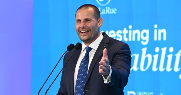 Abela, 'popülist' Alex Borg ile çevrimiçi münazaraya katılmama kararını savundu