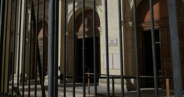 Malta'da İnsan Kaçakçılığı Şebekesine Katılan Denizciye 9 Yıl Hapis Cezası