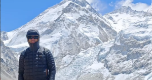 Maltalı dağcı Nicky Ellul, Everest'in zirvesine ulaştı