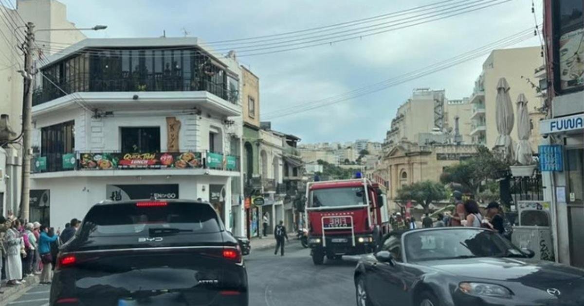 St Julian's'ta restoran yangını trafiği felç etti