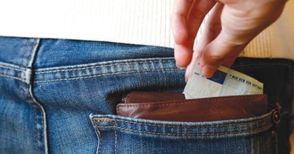 Karı koca Valletta'da yankesicilik suçlamasıyla yargılanıyor