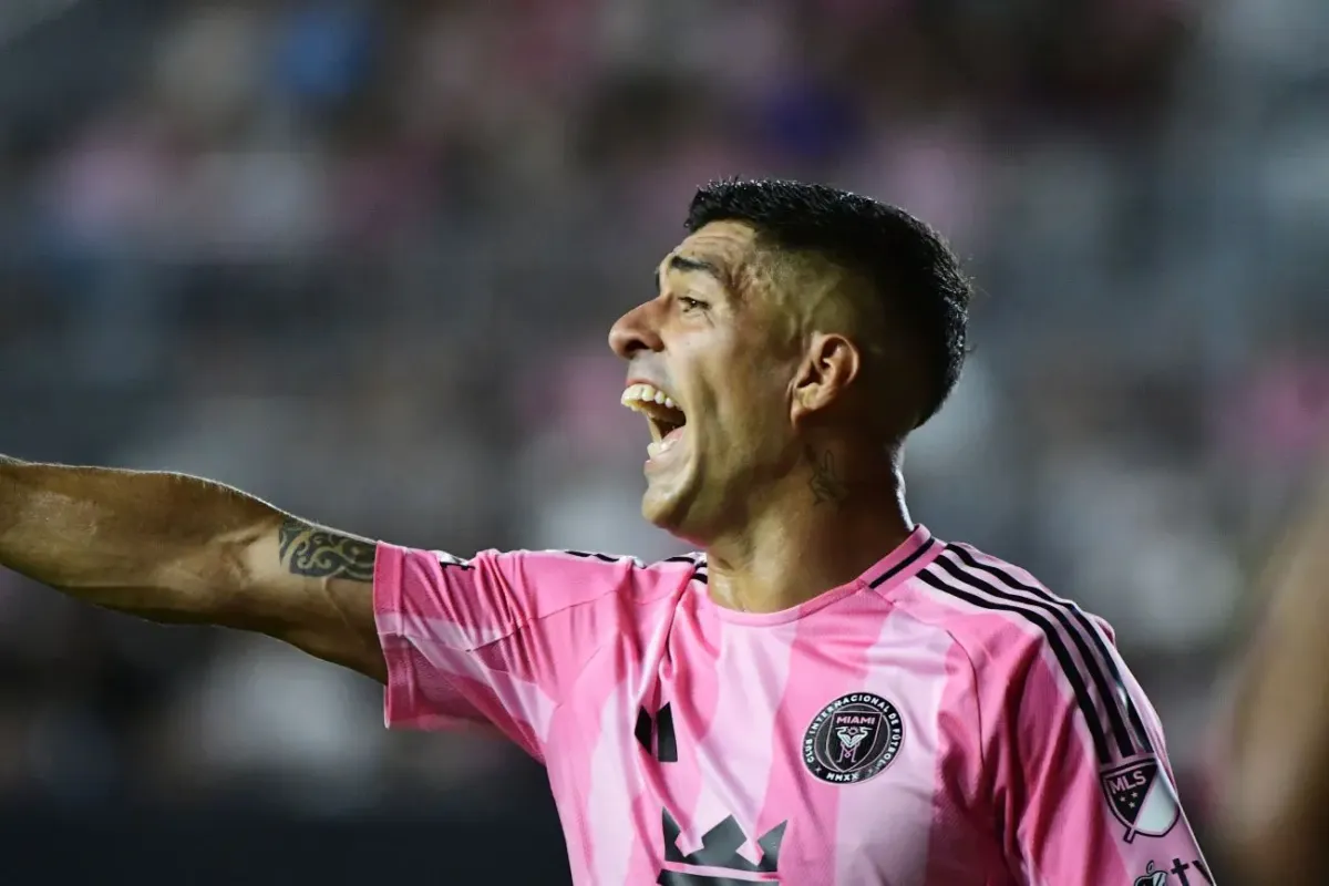 Luis Suarez Dünya Kupası Öncesi Uruguay'a Dönüşe Sıcak Bakıyor