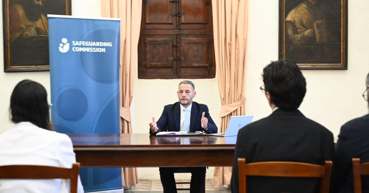 Malta'da Üç Kilise Görevlisi Çocuk İstismarı Nedeniyle Görevden Men Edildi