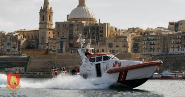 Malta Silahlı Kuvvetleri'nden Balıkçı Teknesinde Acil Tıbbi Tahliye